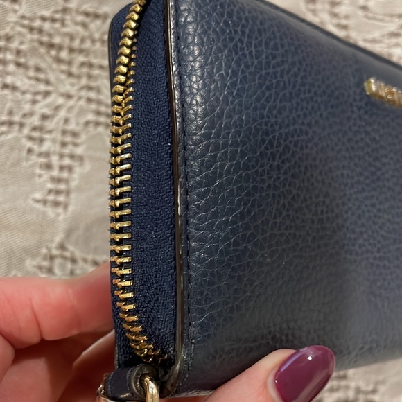 Michael Kors wallet - Picture 5 of 5